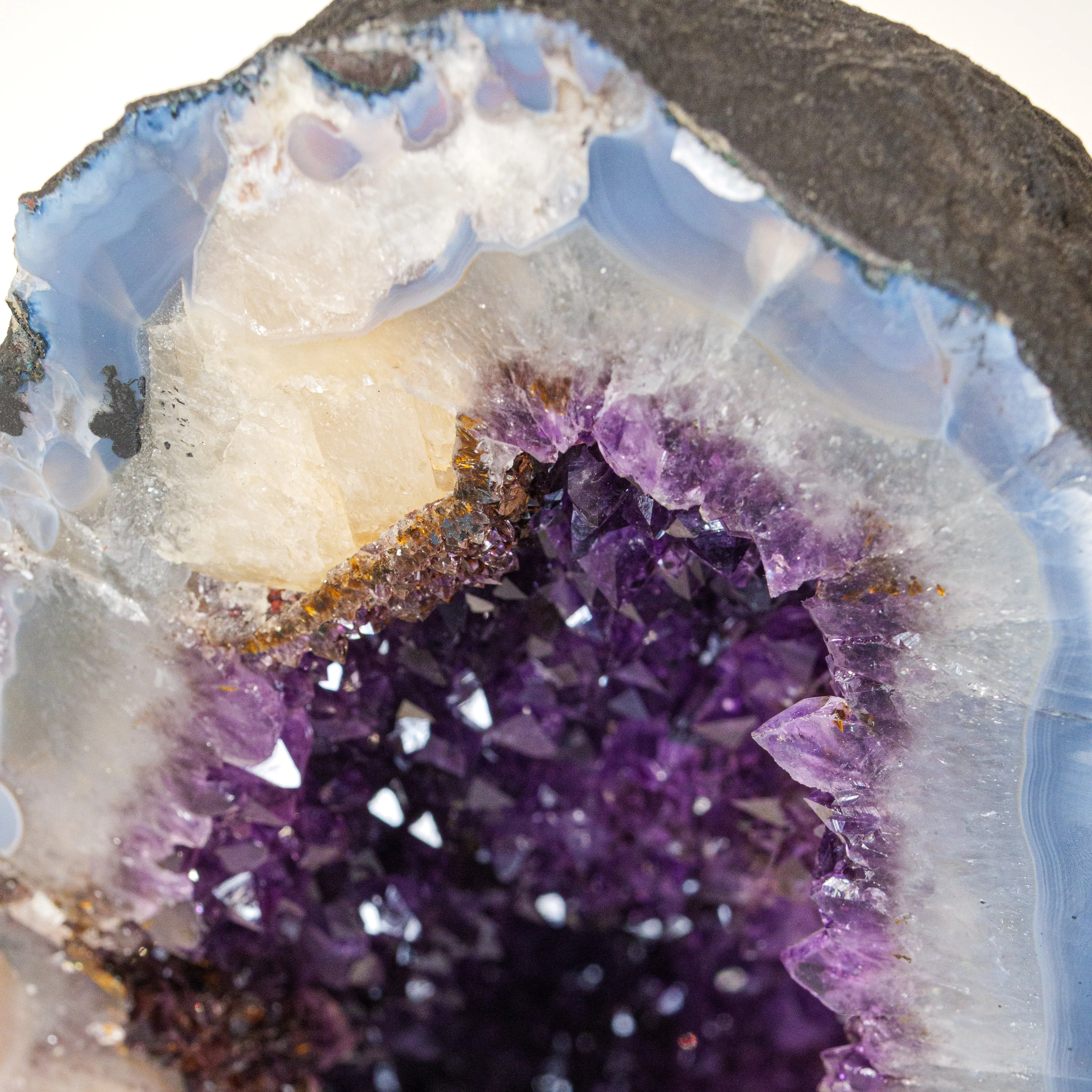 Amethyst Geode 001246 - Image 6