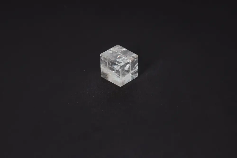 Clear Quartz Cube 3 cm 584906 - Image 4