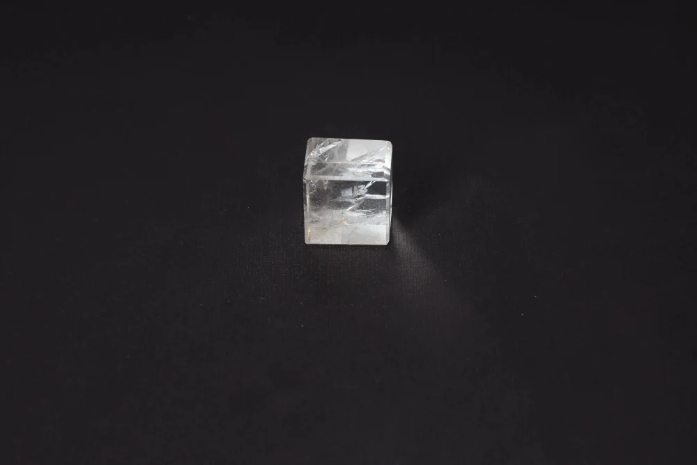 Clear Quartz Cube 3 cm 584906 - Image 8