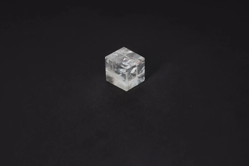 Clear Quartz Cube 3 cm 584906 - Image 9
