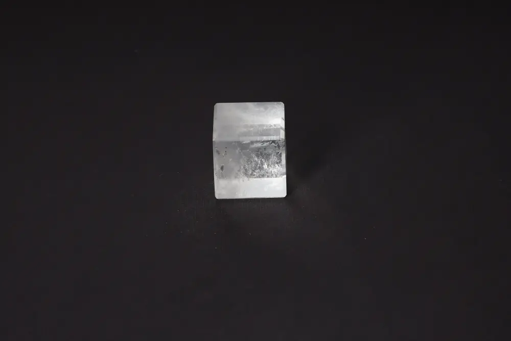 Clear Quartz Cube 4 cm 584883 - Image 3