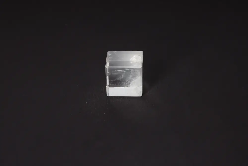 Clear Quartz Cube 4 cm 584883 - Image 5
