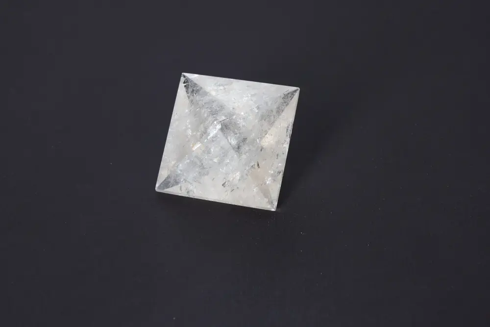 Lemurian Quartz Double Pyramid 5 cm 585170 - Image 2