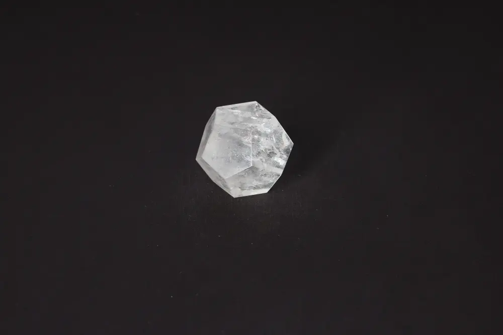 Clear Quartz Geometric Sphere 5 cm 585002 - Image 2