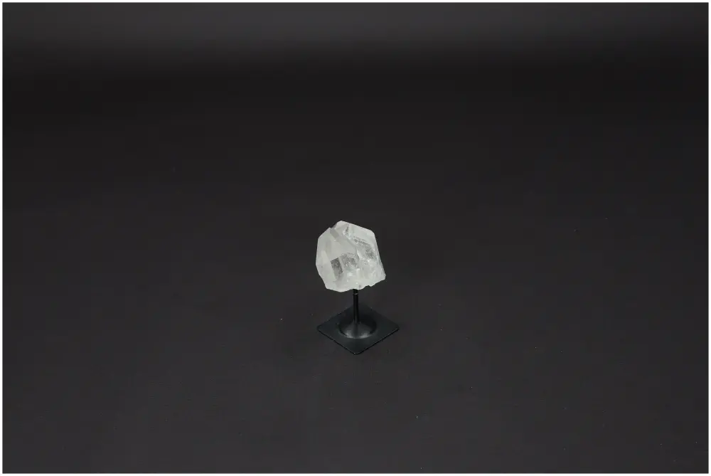 Clear Quartz on Stand S 580991 - Image 4