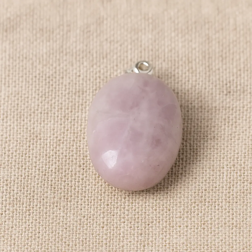 Kunzite Tumbled Pendant 555418 P30 - Image 4
