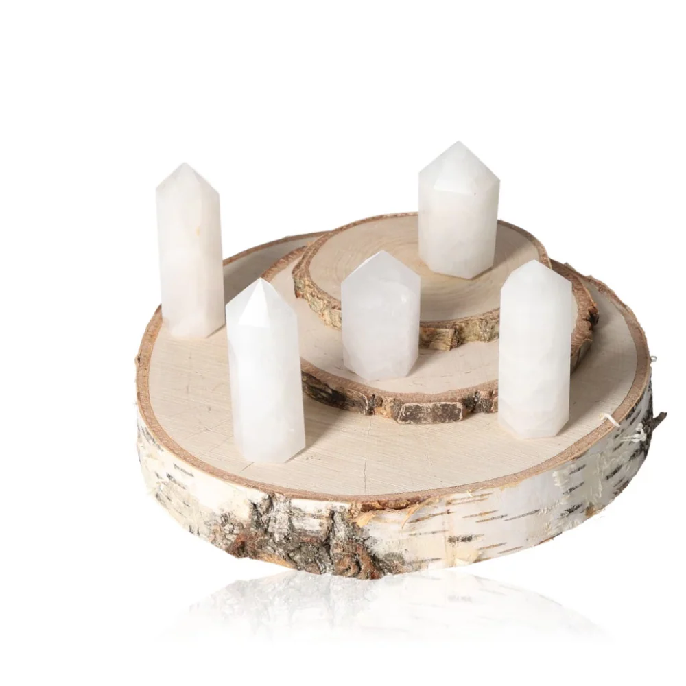 Milky Quartz Obelisk S 040464 - Image 2